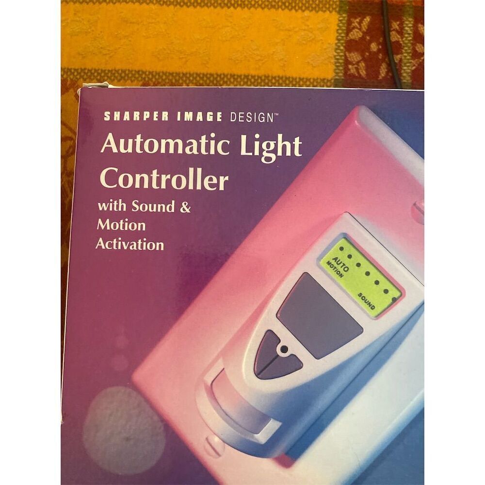 Sharper Image Automatic Light Controller with Motion & Sound Sensor - Picture 12 of 14